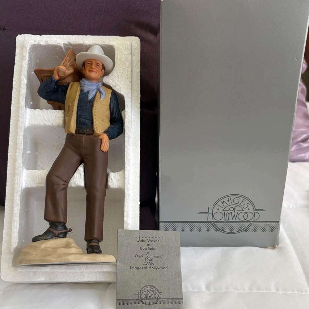 John Wayne Avon vintage CollectableFigurine with Box original - Picture 2 of 3